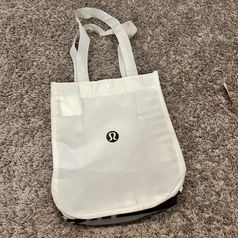 Lululemon Reusable Shopping Tote Bag White Black Logo Snap Closure